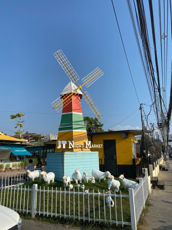Jomtien Beach Hostel & Guesthouse Eksteriør billede